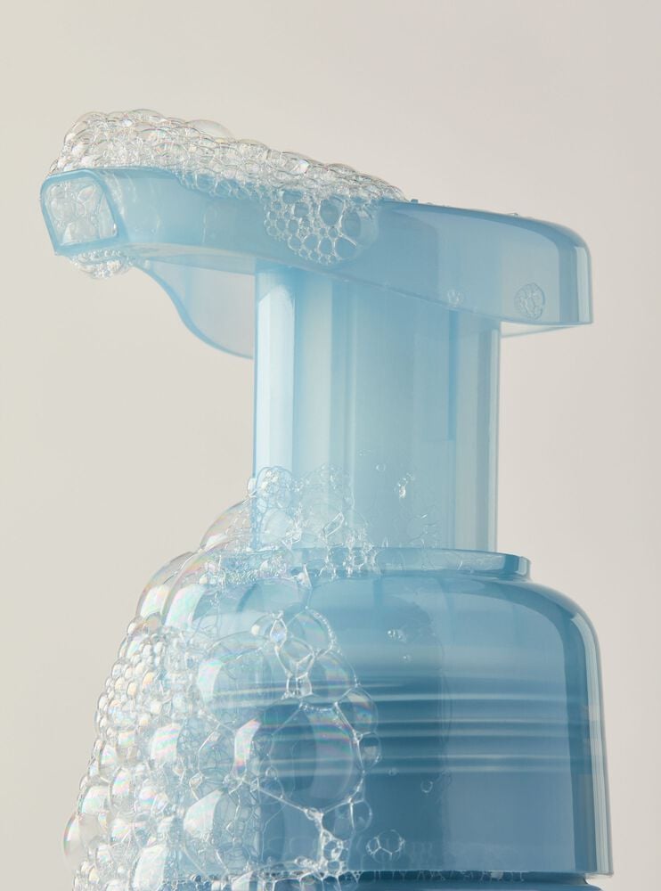 Frozen Lake Gentle & Clean Foaming Hand Soap Gentle & Clean Foaming Hand Soap