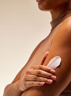 Champagne Toast Body Lotion image number null