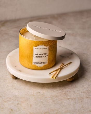 Almond Croissant 3-Wick Candle เทียนหอม 3 ไส้