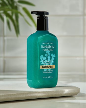 Eucalyptus & Bergamot Revitalizing Gel Hand Soap เจลล้างมือ