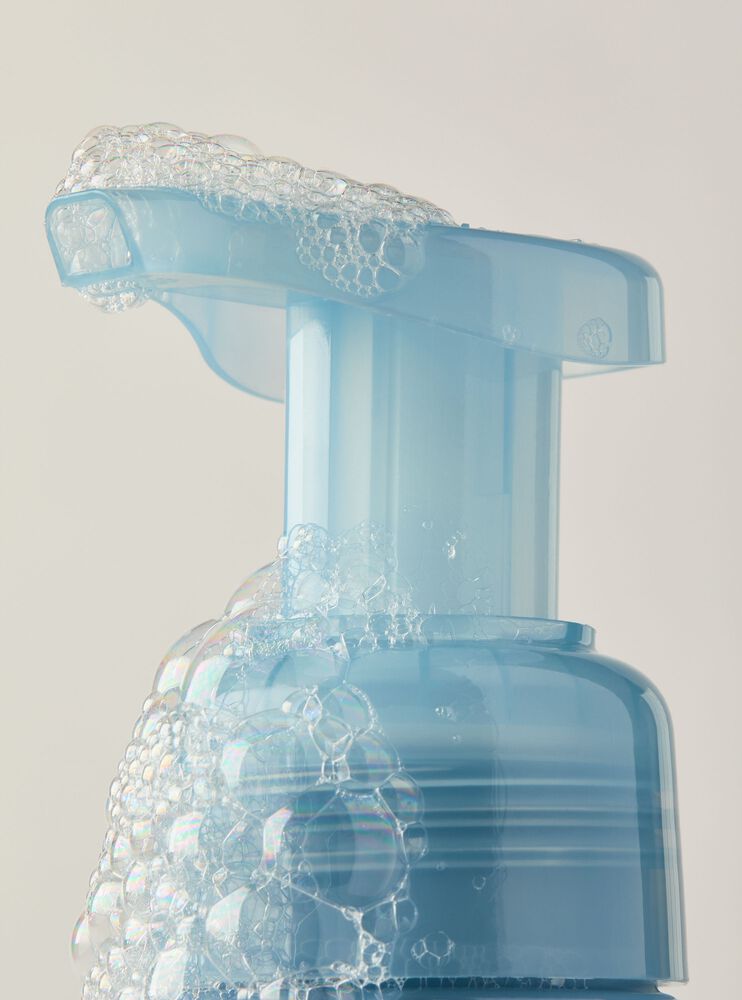 Frozen Lake Gentle & Clean Foaming Hand Soap Gentle & Clean Foaming Hand Soap