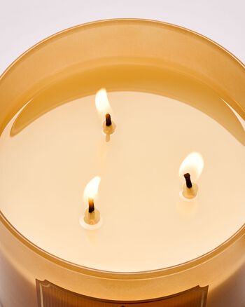 Iced Lemon Pound Cake 3-Wick Candle เทียนหอม 3 ไส้
