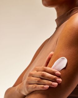 Inspire Love: Rose + Vanilla Moisturizing Body Lotion image number null