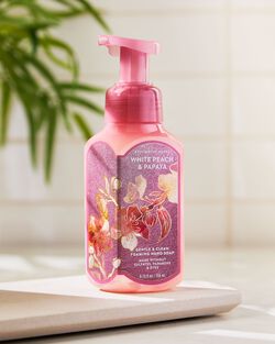 White Peach & Papaya Gentle & Clean Foaming Hand Soap image number null