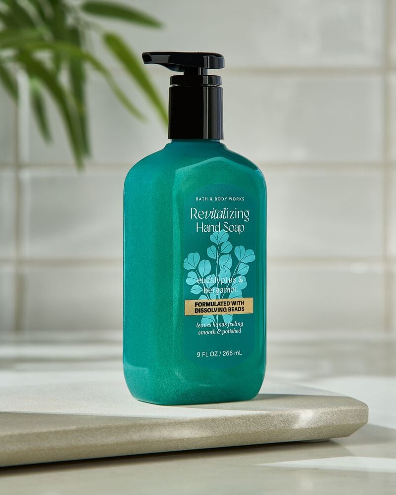 Eucalyptus & Bergamot Revitalizing Gel Hand Soap เจลล้างมือ