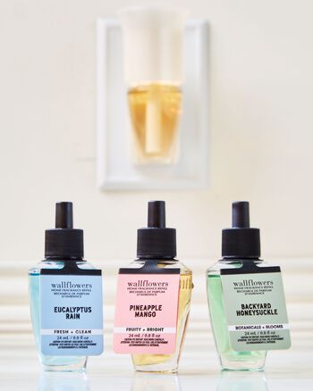 Backyard Honeysuckle Wallflowers Fragrance Refill รีฟิลวอลล์ฟลาวเวอร์