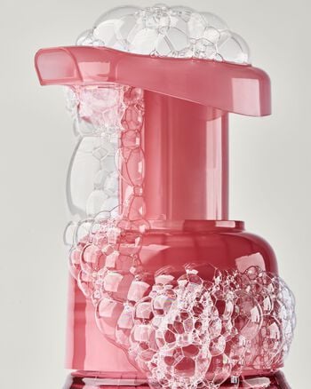 Strawberry Pound Cake Gentle & Clean Foaming Hand Soap โฟมล้างมือ