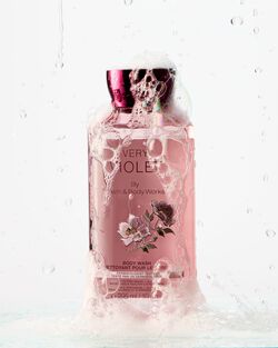 Very Violet Body Wash image number null