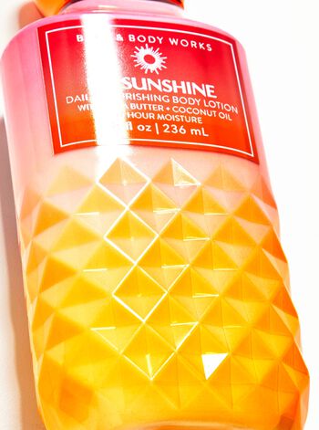 Fiji Sunshine Daily Nourishing Body Lotion บอดี้โลชั่น