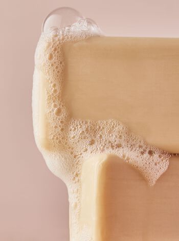 Champagne Toast Shea Butter Cleansing Bar สบู่ก้อนเชียบัตเตอร์