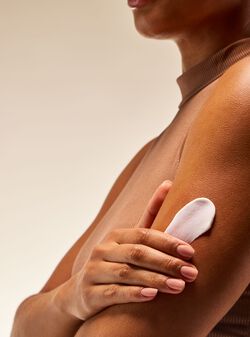 Champagne Toast Travel Size Body Lotion image number null