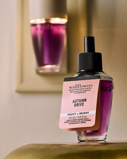 Autumn Drive Wallflowers Fragrance Refill image number null