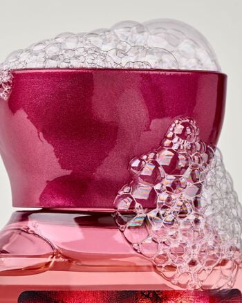 Covered In Roses Travel Size Body Wash สบู่อาบน้ำขนาดพกพา