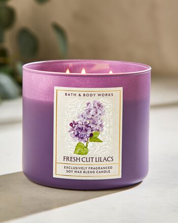 Fresh Cut Lilacs 3-Wick Candle เทียนหอม 3 ไส้