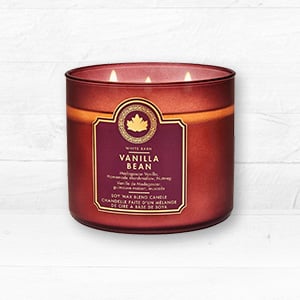 เทียนหอม 3 ไส้ที่ร่วมรายการ 1 ชิ้น ราคา 650 บาท