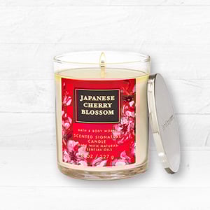 เทียนหอม 1 ไส้ที่ร่วมรายการ 2 ชิ้น ราคา 1,350 บาท